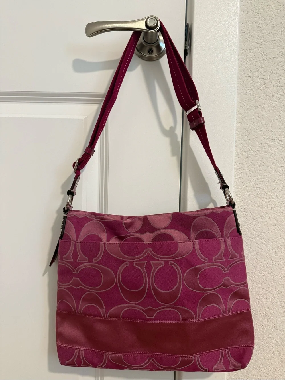 Coach Poppy shoulder bag style no. F1280-F19450 in raspberry/fuchsia